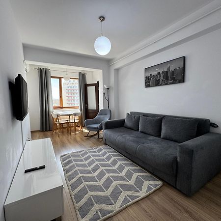 Rivera Apartments - Premium Accomodation Iasi Luaran gambar